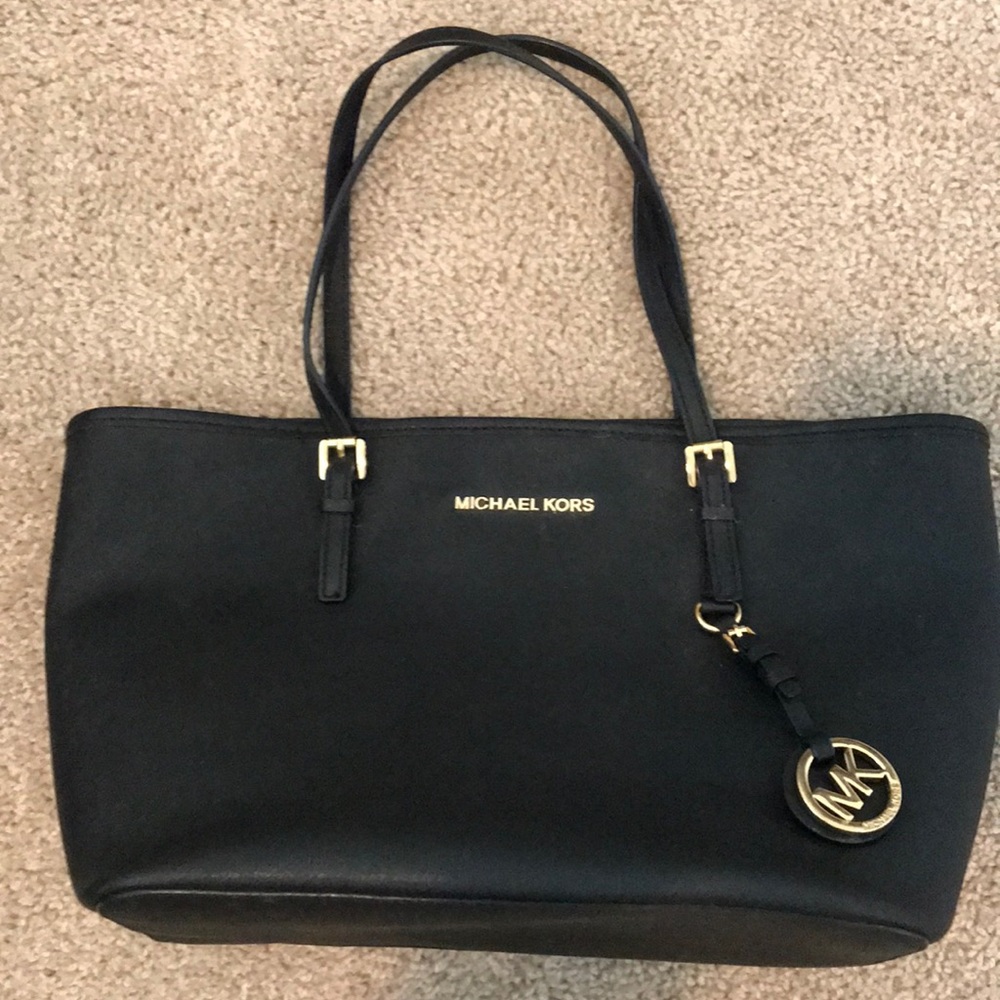 Michael Kors tote bag MAKE AN OFFER